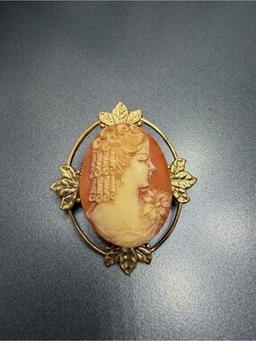 Vintage Cameo Brooch in Coral and Ivory with Gold-Tone Frame #7cam